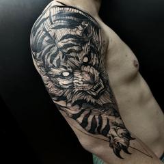 Męskie wzory tatuaż na ramię