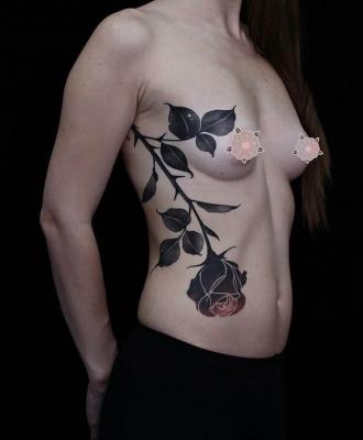 Tatuaż duża róża