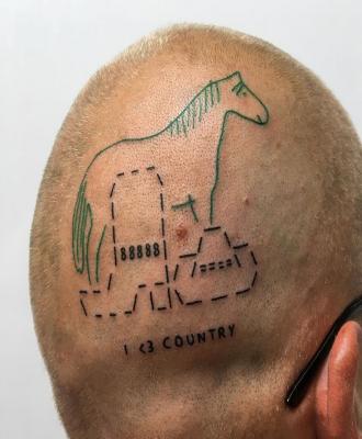 Tatuaż koń na głowie
