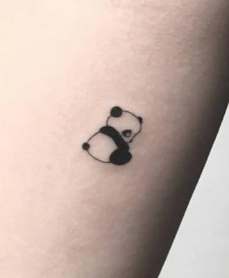 tatuaż panda damski