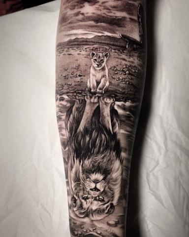 Tatuaż lwiątko i lew